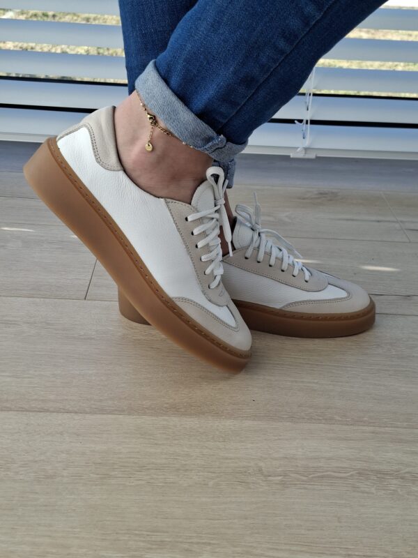 Livia – Skórzane Trampki Damskie beżowe/białe